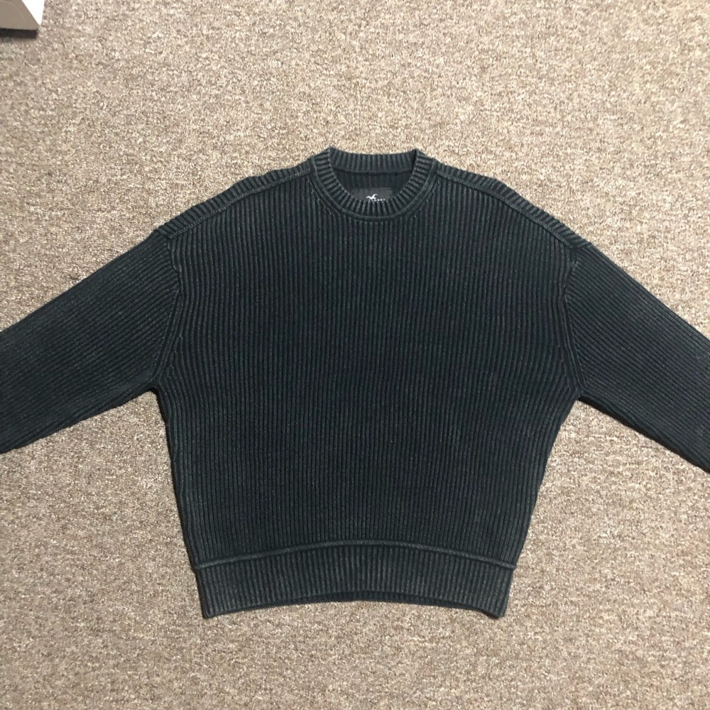 Small Hollister Boxy Washed Crew Sweater